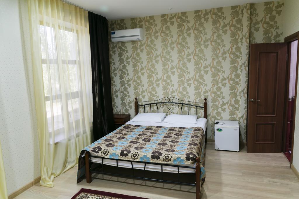 Hotel Green Land Aqtöbe Zimmer foto